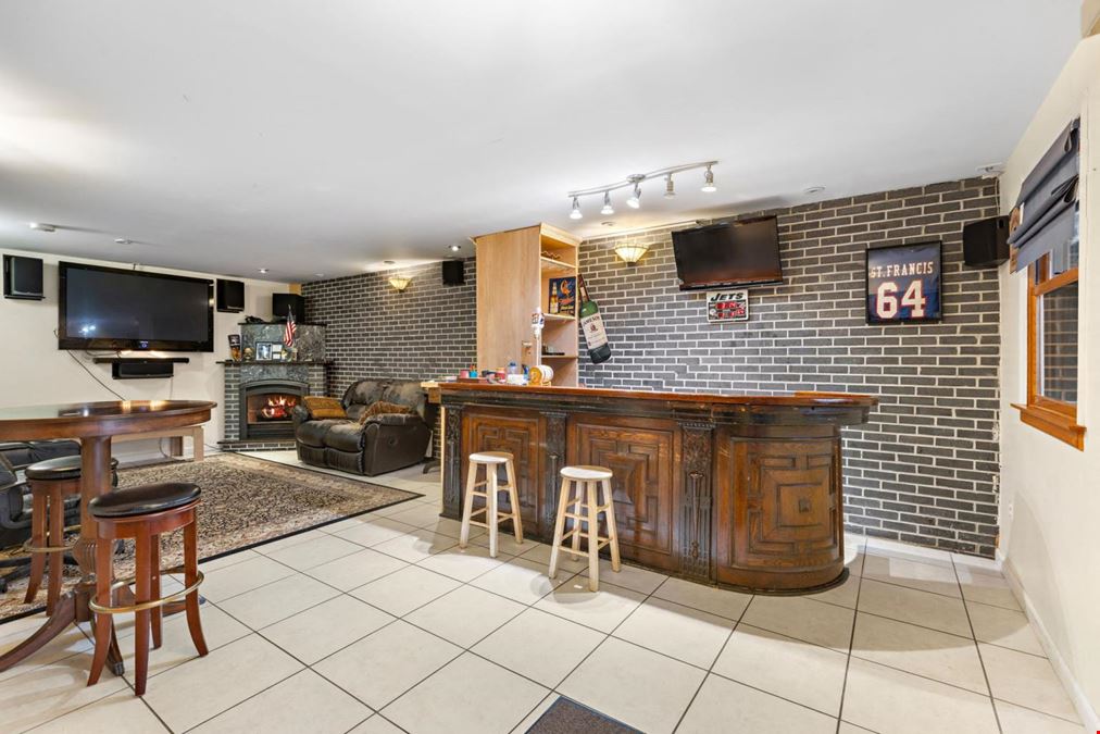 132 Calyer St (Front & Back House) 132 Calyer St, Brooklyn, NY